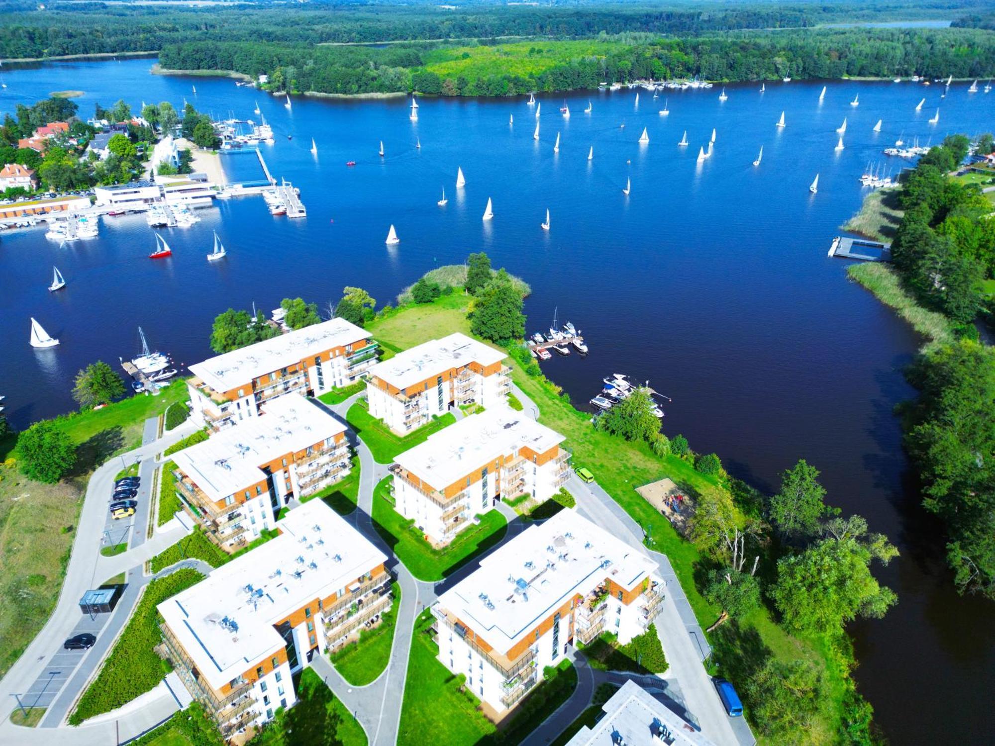 Marina Apartment - Przy Jeziorze, Taras, Tv55" Z Netflix I Prime, Parking Ilawa Esterno foto