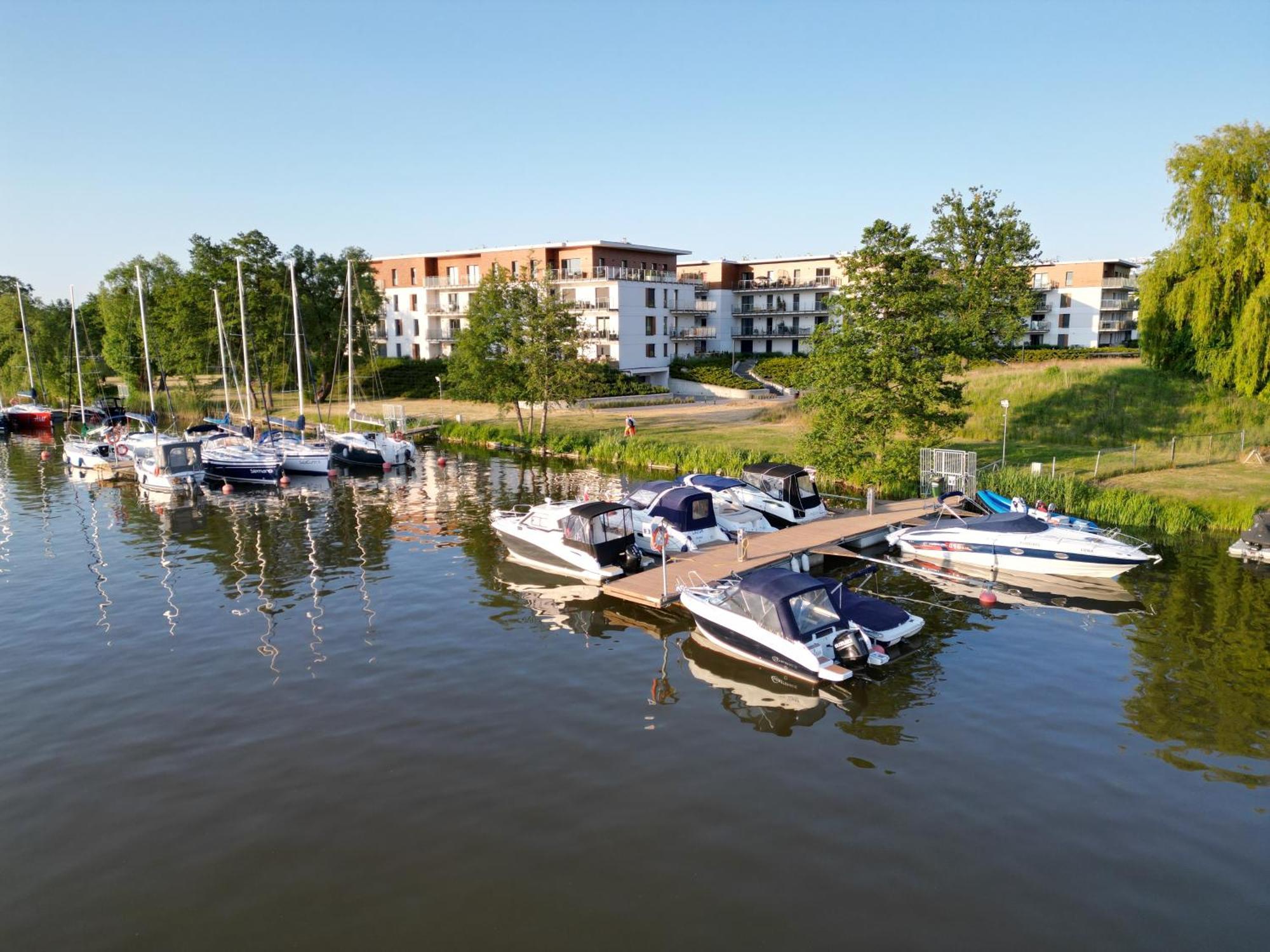 Marina Apartment - Przy Jeziorze, Taras, Tv55" Z Netflix I Prime, Parking Ilawa Esterno foto